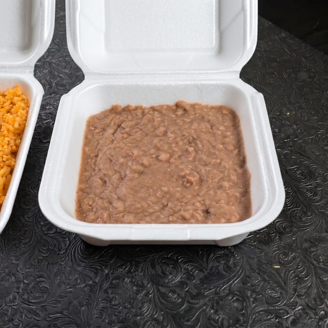Frijoles / Beans.