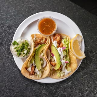Taco de Pescado / Fish Taco