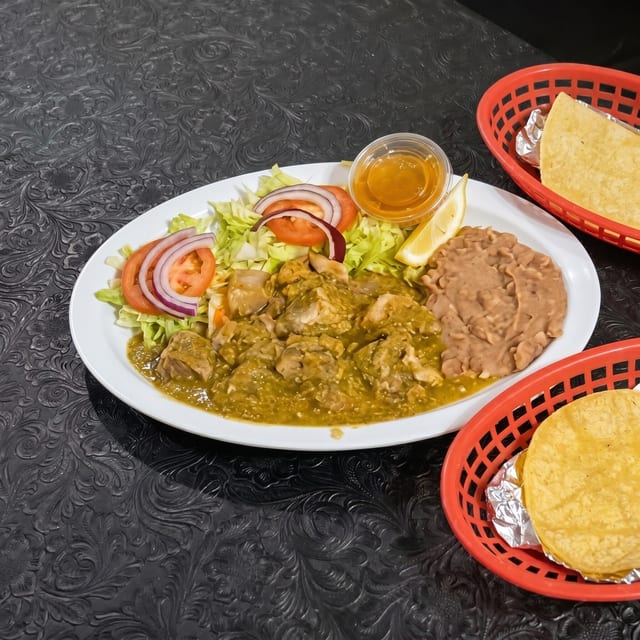 Chile Verde / Green Chili Plate.